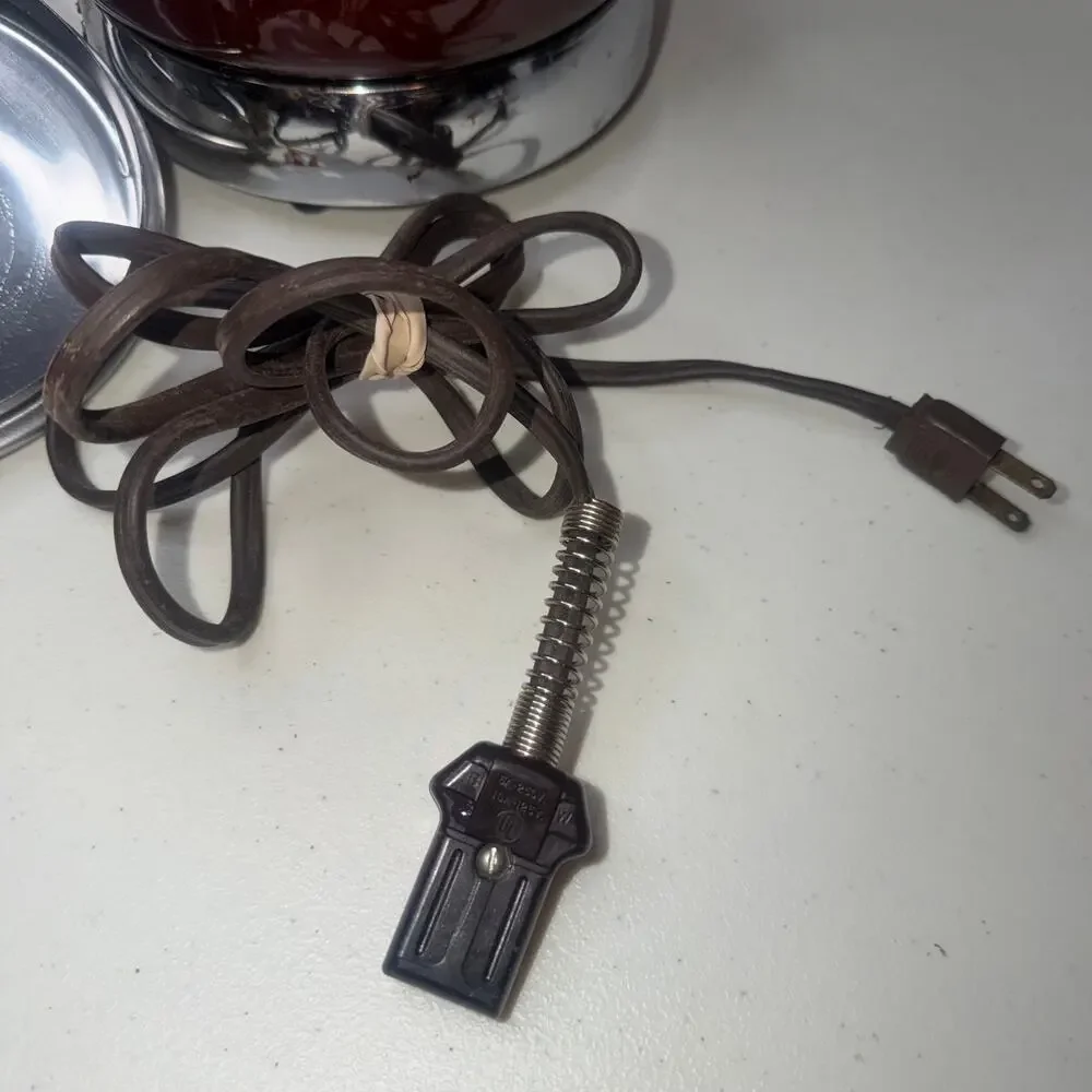 Vintage West Bend Bean Pot With Electric Warmer & Cord Works Great